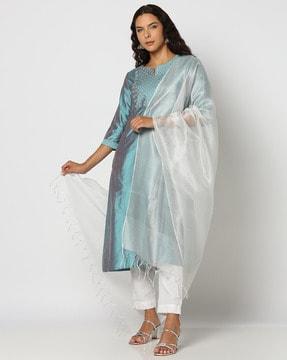 women tassel hem dupatta