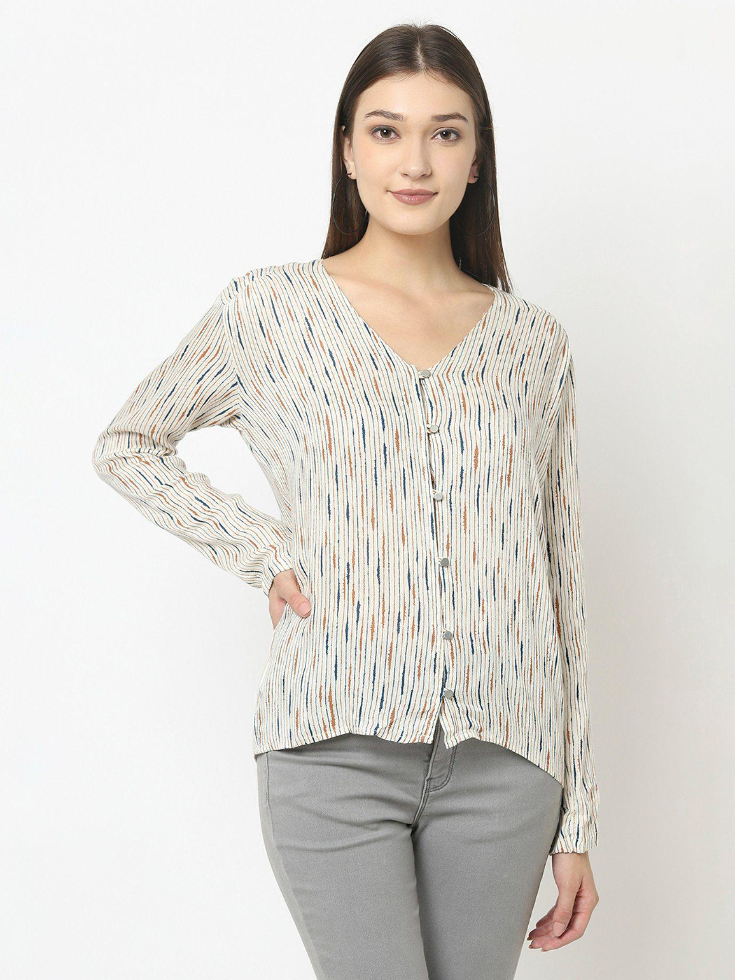 women teasing peach top in abstract print