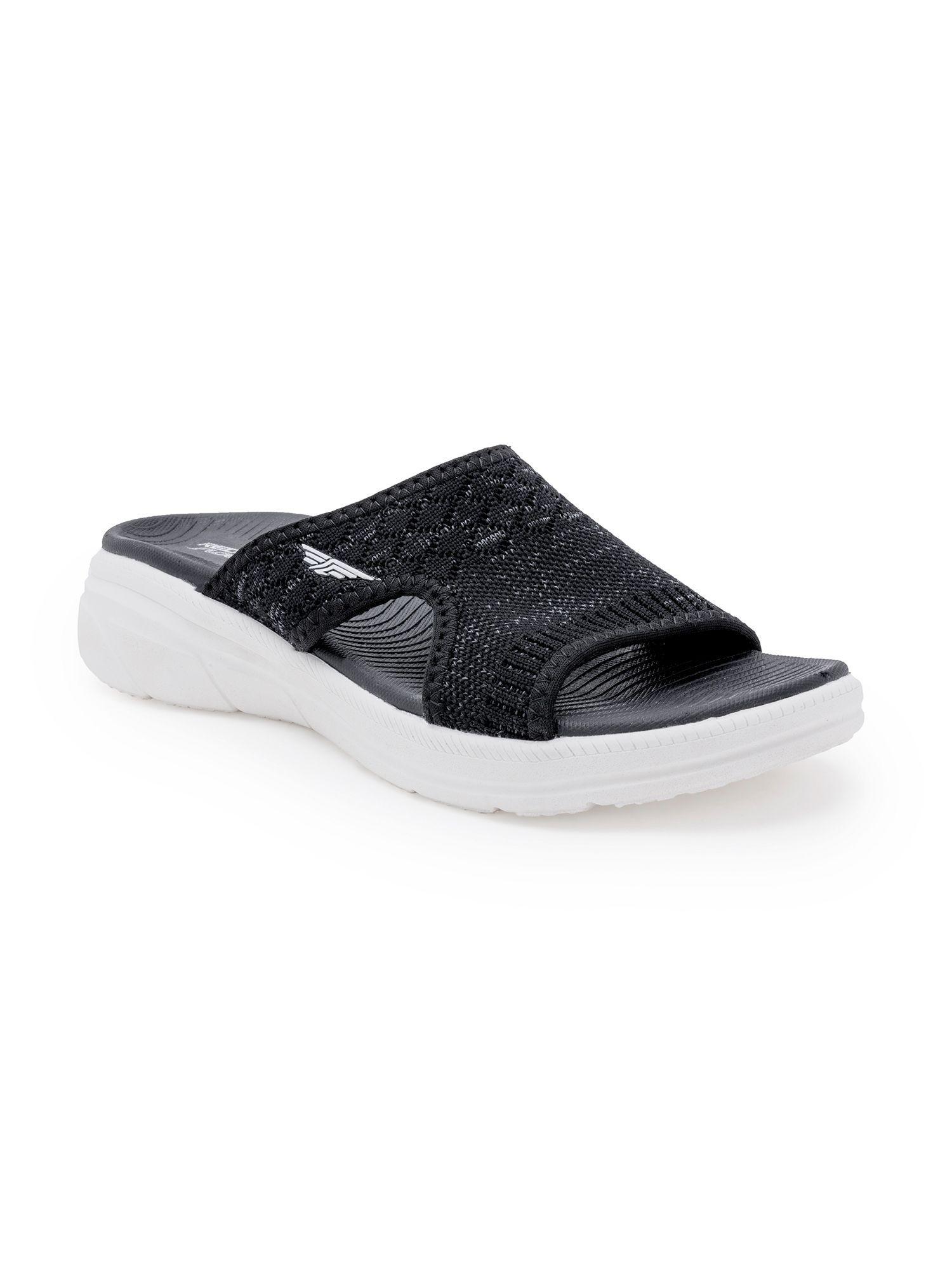 women textured black sports sandals