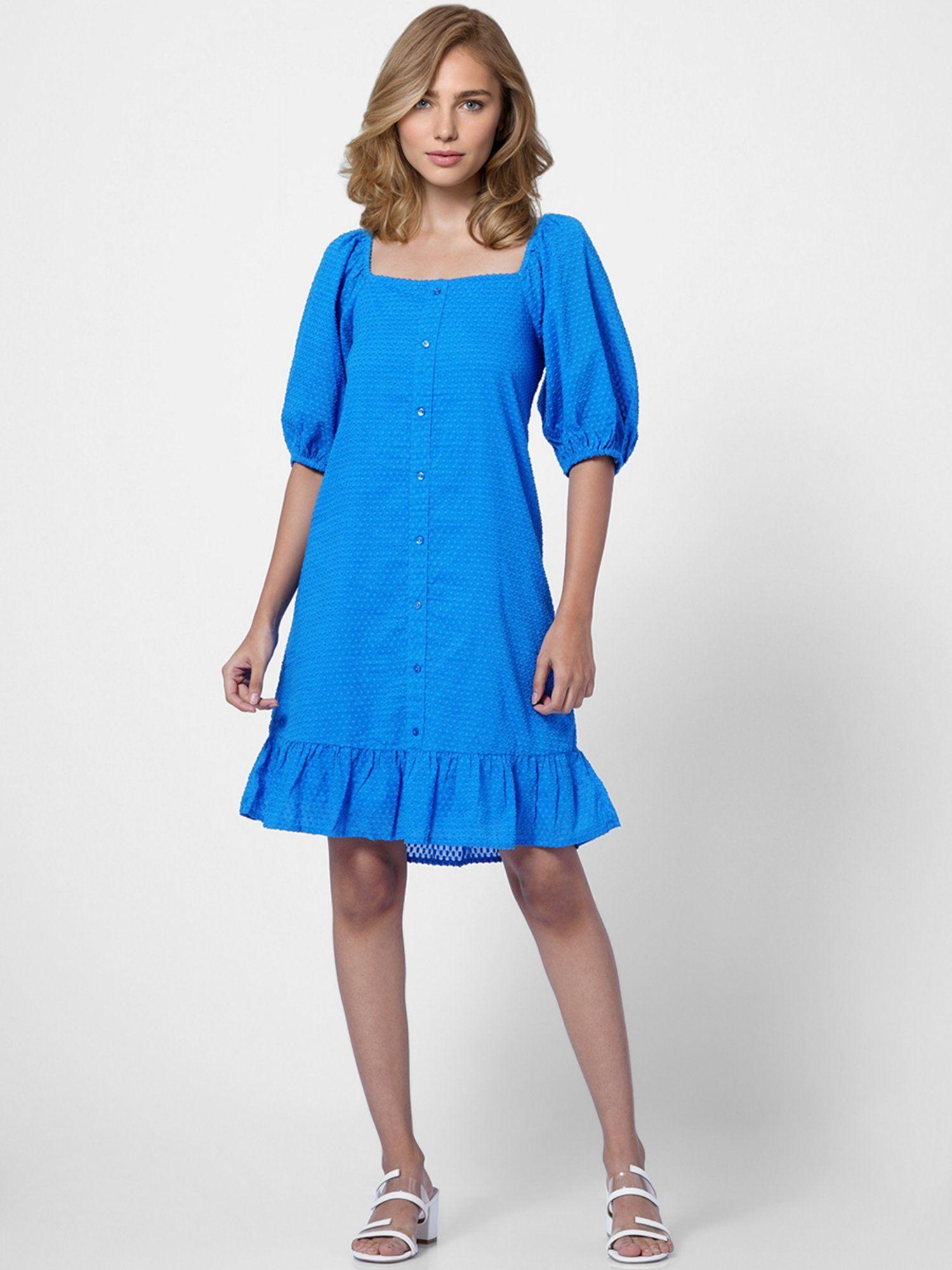 women textured blue dress