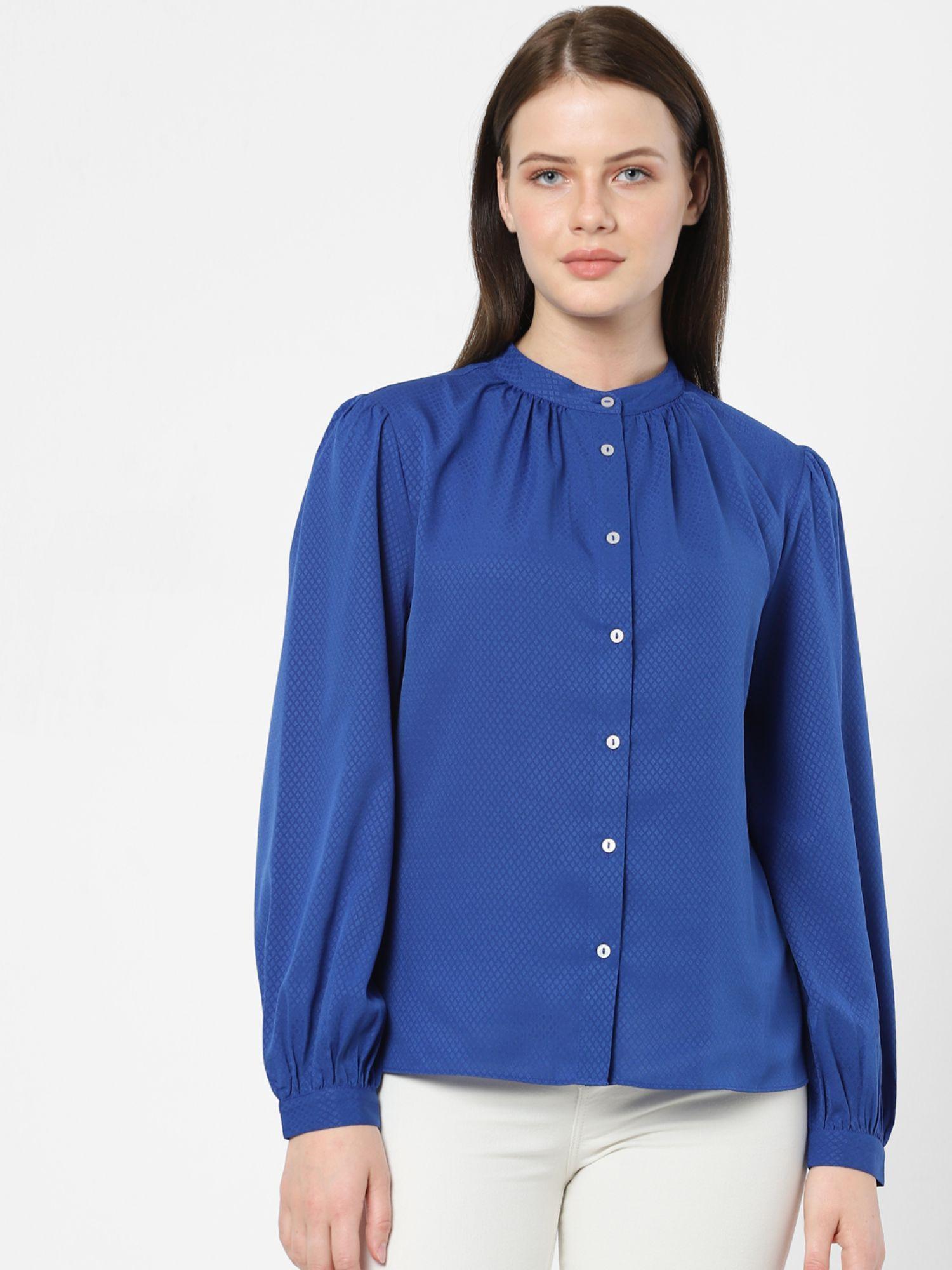 women textured blue top