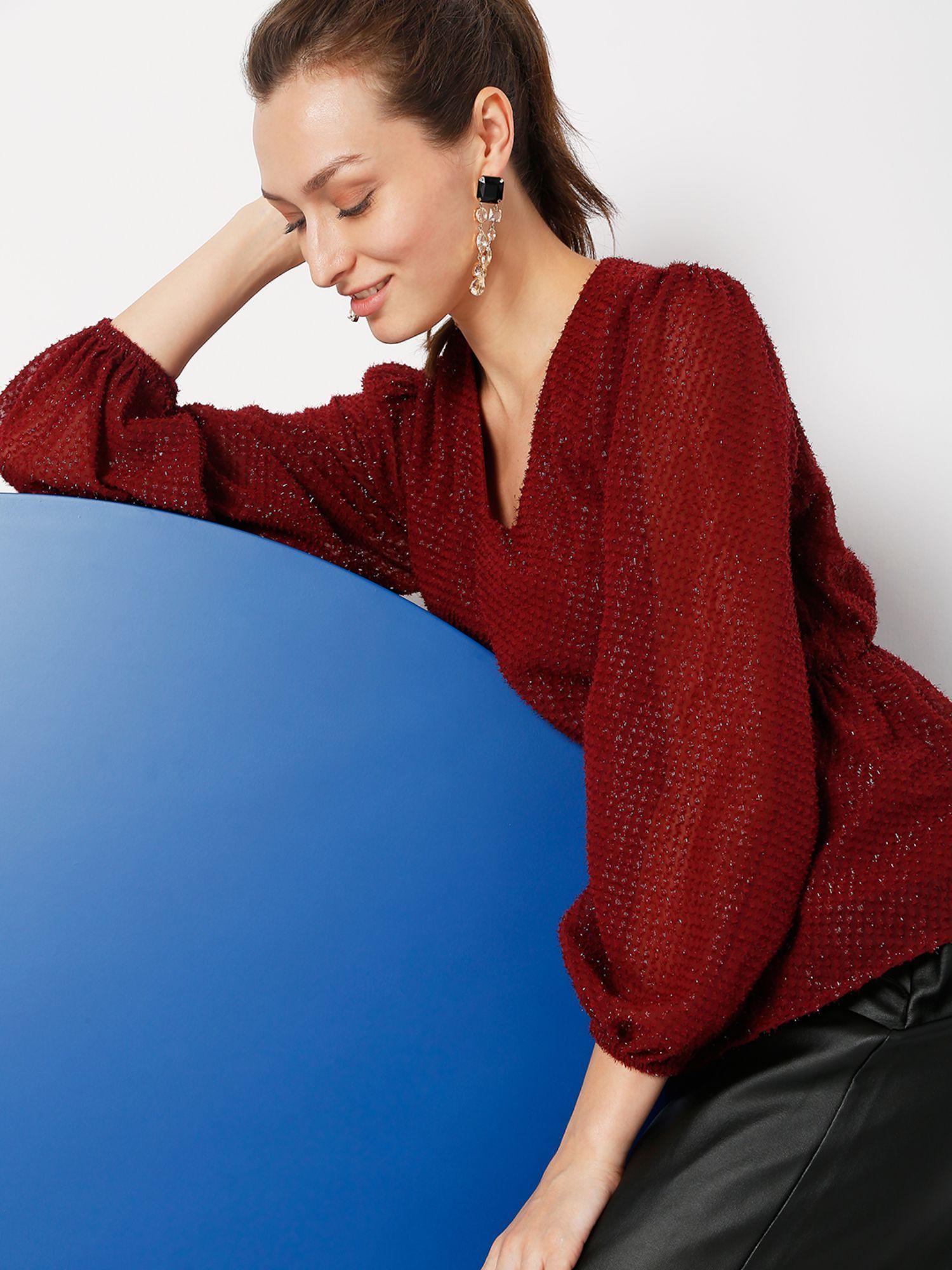 women textured maroon top