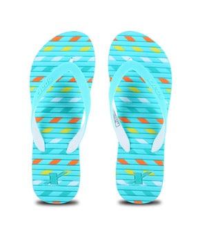 women thong-strap flip-flops with printed footbed