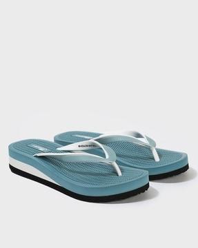 women thong-strap slip-on flip-flops