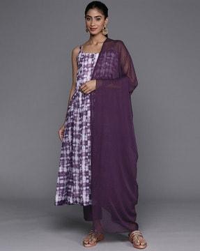 women tie & dye anarkali kurta with pants & dupatta