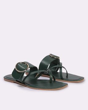 women toe-ring flat sandals