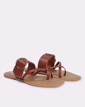 women toe-ring flat sandals