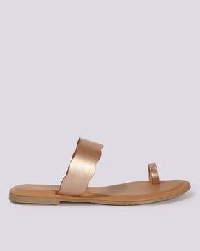 women toe-ring flat sandals