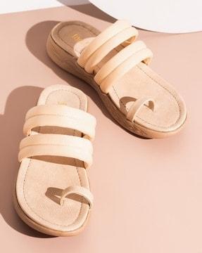 women toe-ring flat sandals