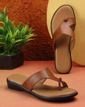 women toe-ring sandals