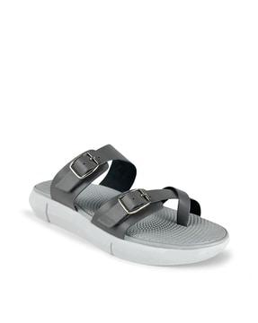 women toe-ring slip-on flat sandals with buckle-accent