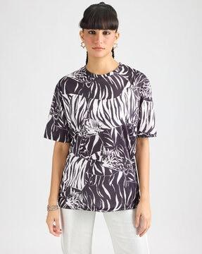 women tropical print regular fit round-neck t-shirt