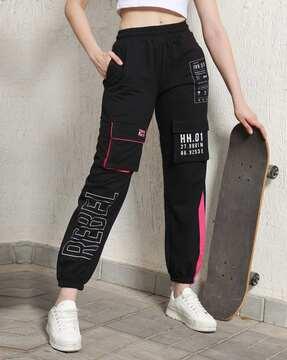 women typographic print straight fit cargo pants