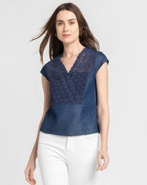 women v-neck regular fit top