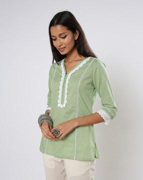 women v-neck tunic with lace accents