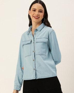 women washed shirt with flap pockets