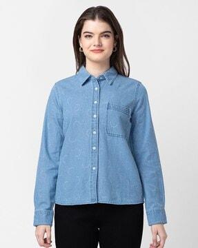 women washed slim fit shirt with patch pocket