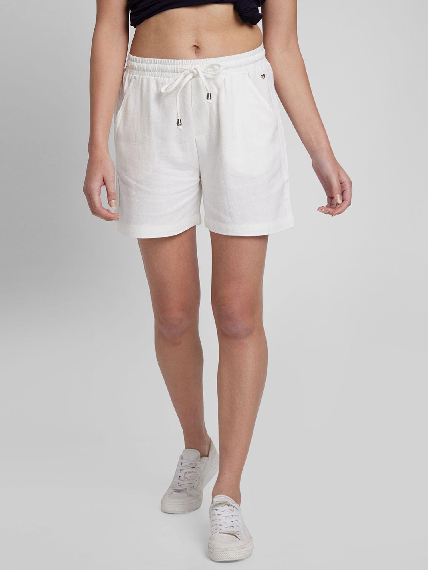 women white cotton blend regular fit shorts