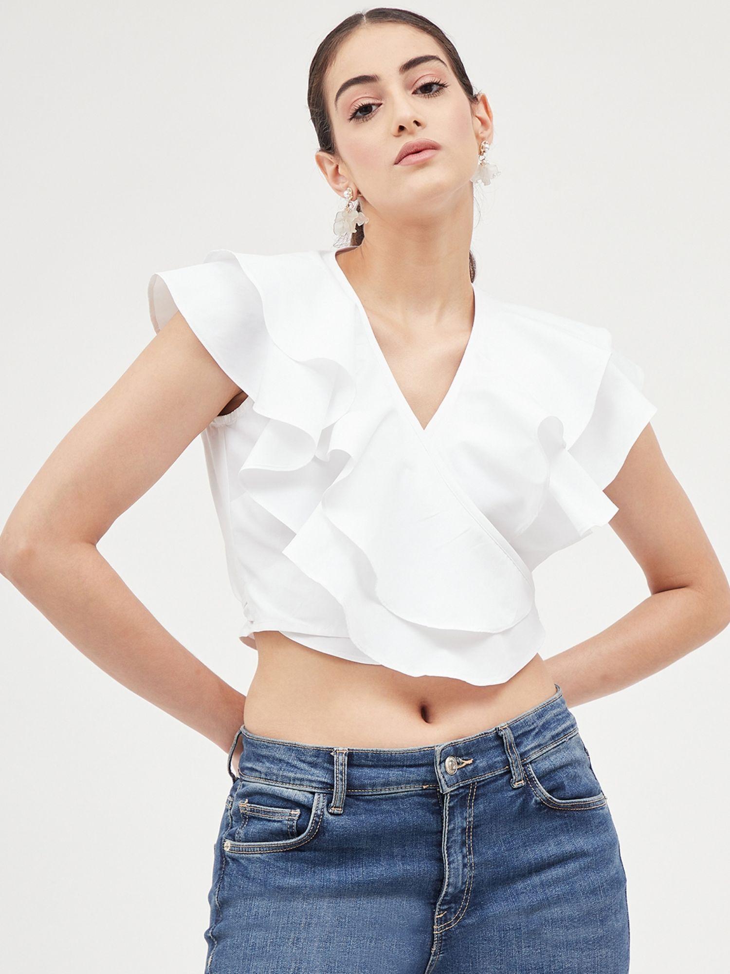 women white regular fit solid pattern v-neck sleeveless crop top