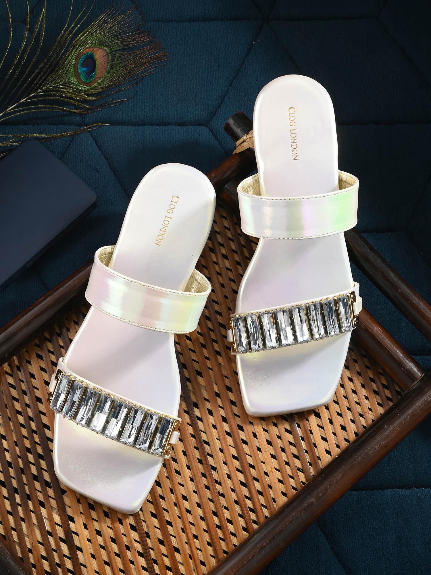 women white sandals