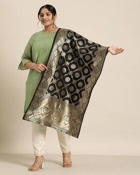women woven dupatta with contrast border