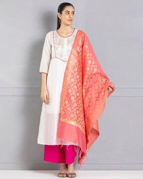 women woven dupatta with tassels