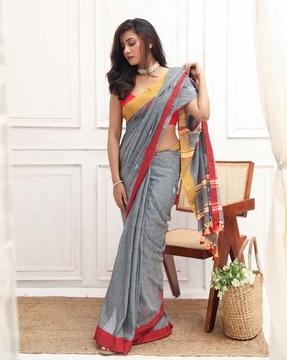 women woven jamdani saree with contrast border