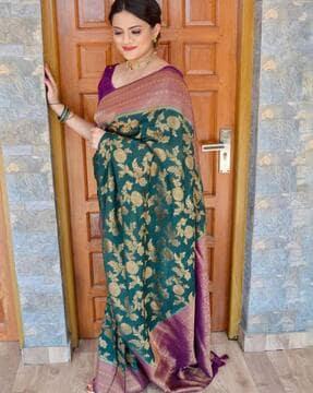 women woven saree with contrast border