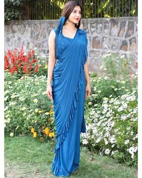 women woven saree with contrast border