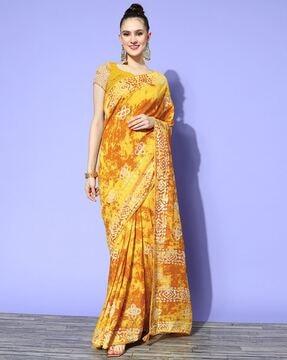 women woven saree with contrast border