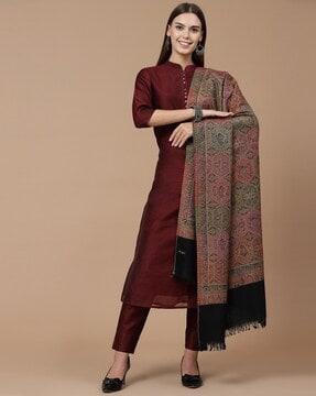 women woven shawl with fringes