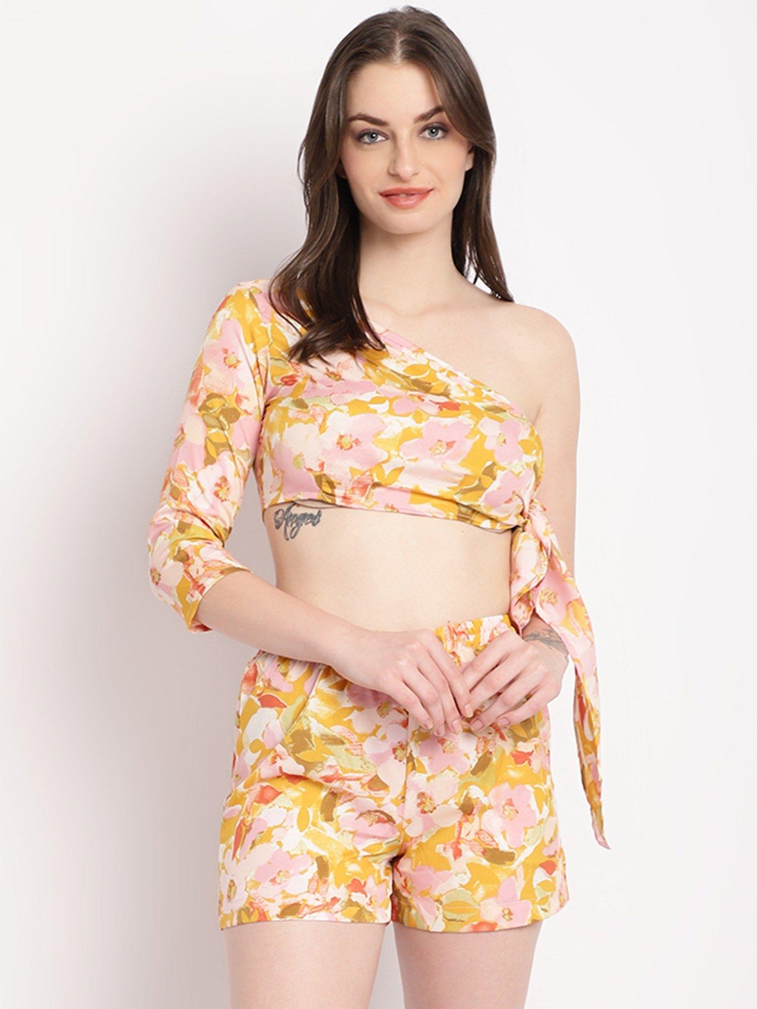 women yellow floral print beachwear top and shorts (set of 2)