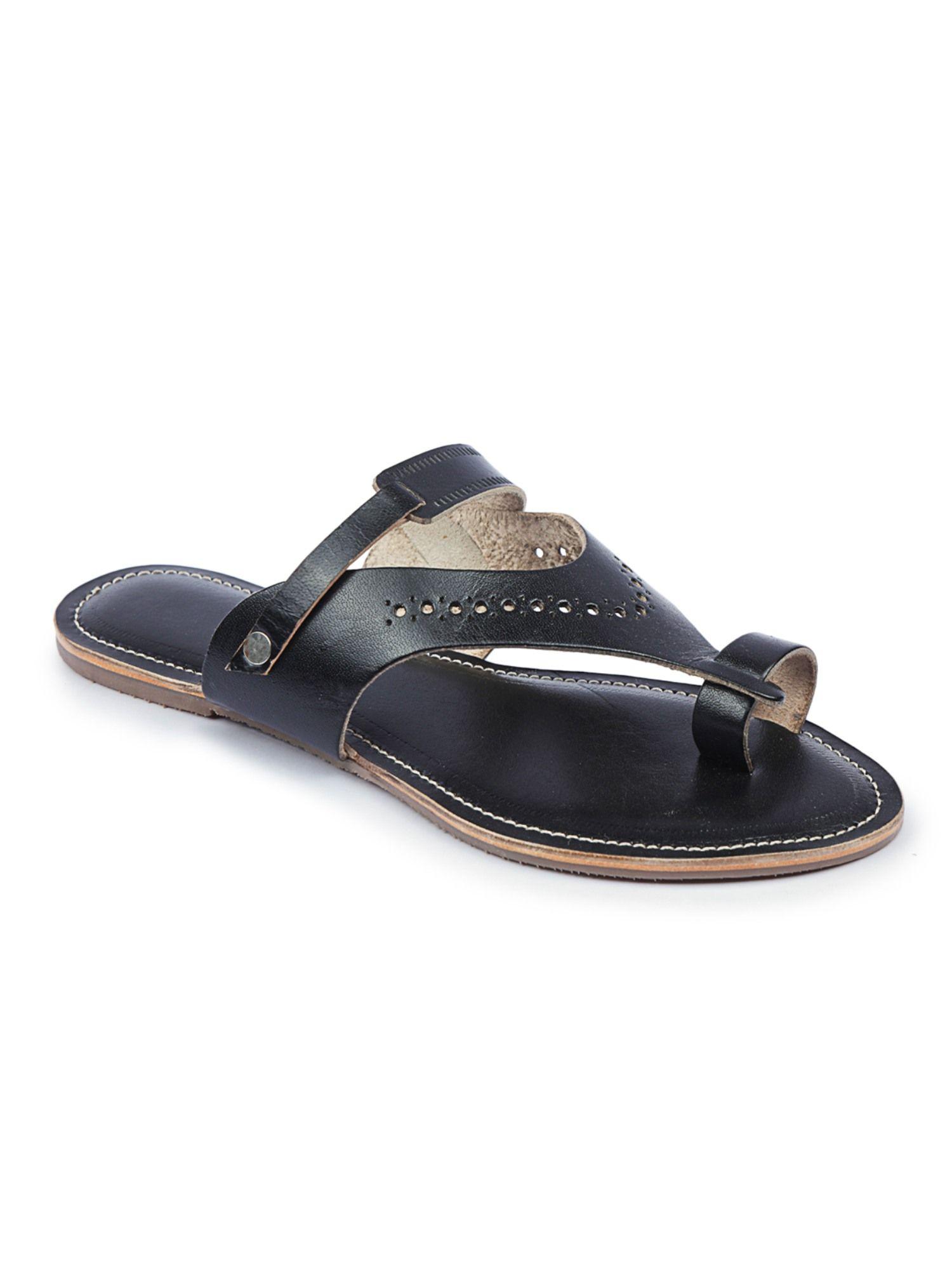 womens black kolhapuri chappal