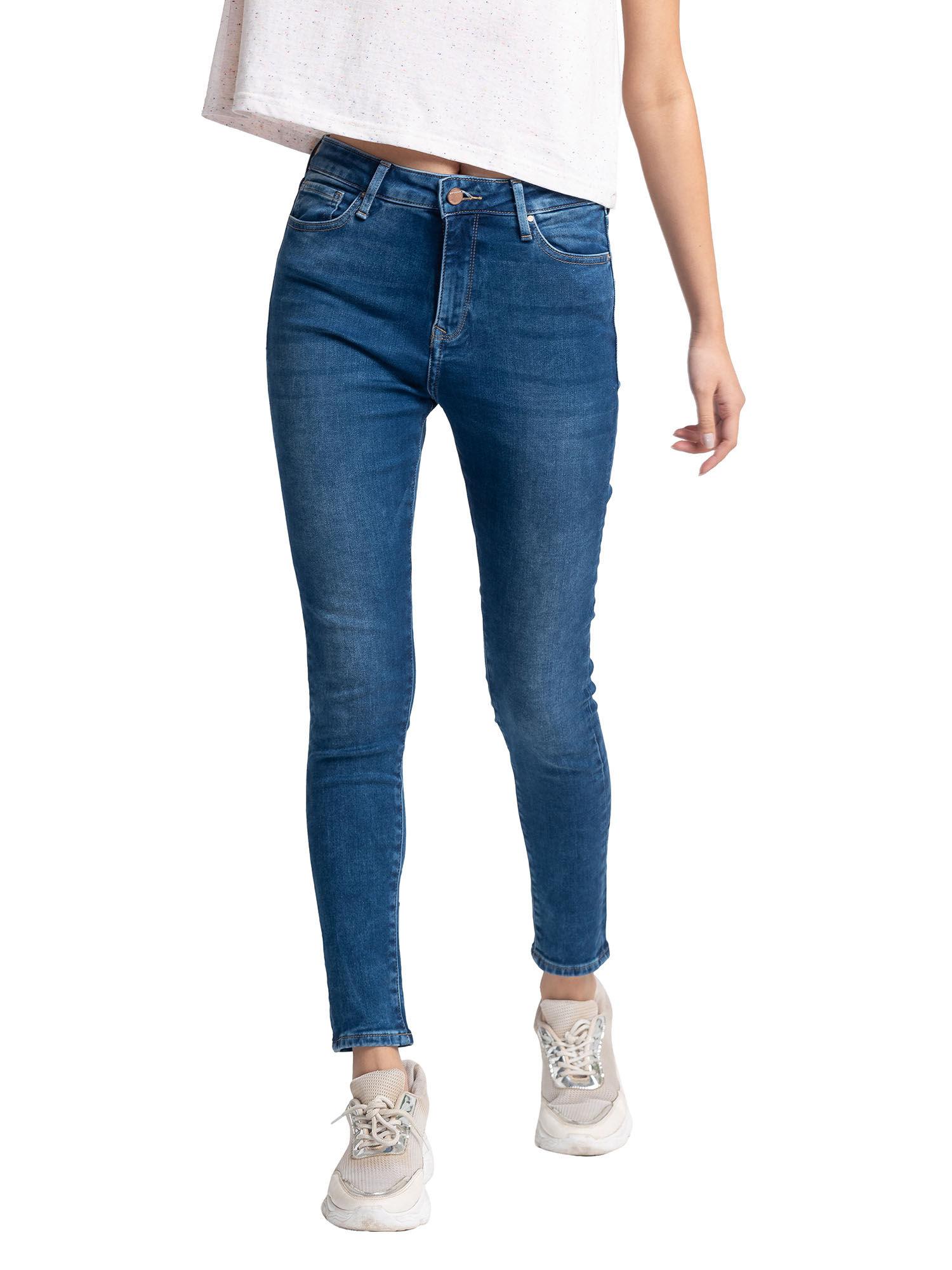 womens jeans brings the trend for the fashion conscious.