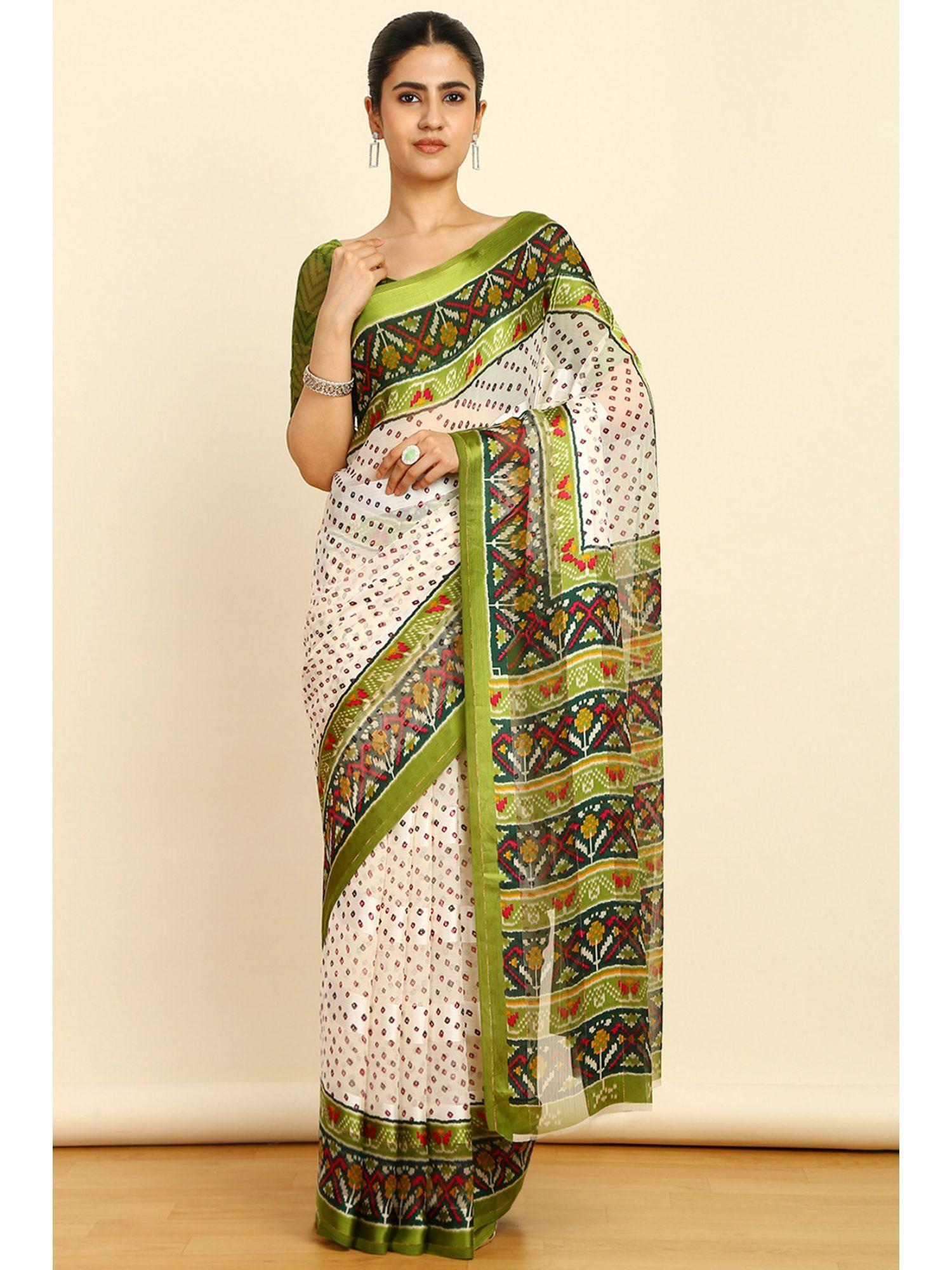 womens light green chiffon bandhani print saree with unstitched blouse