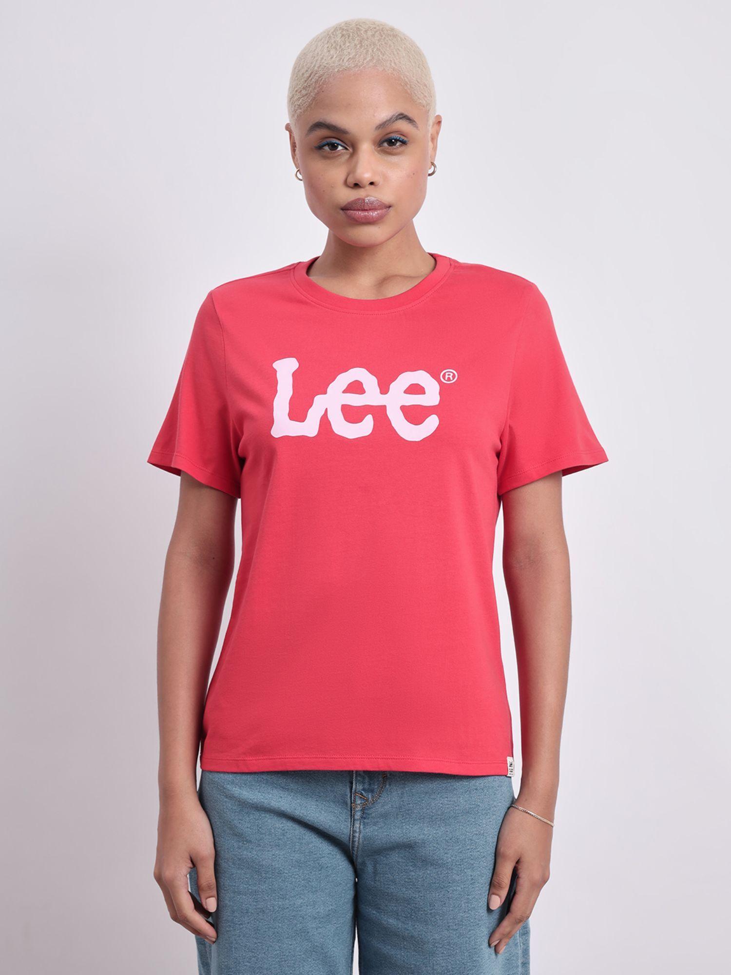 womens red t-shirt