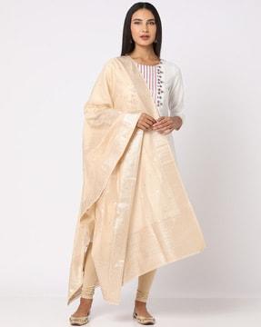 woven banaras dupatta with zari border