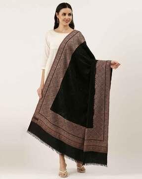woven design shawl fringed border