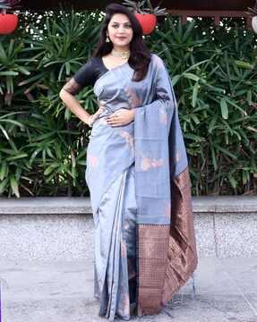 woven saree with tassels