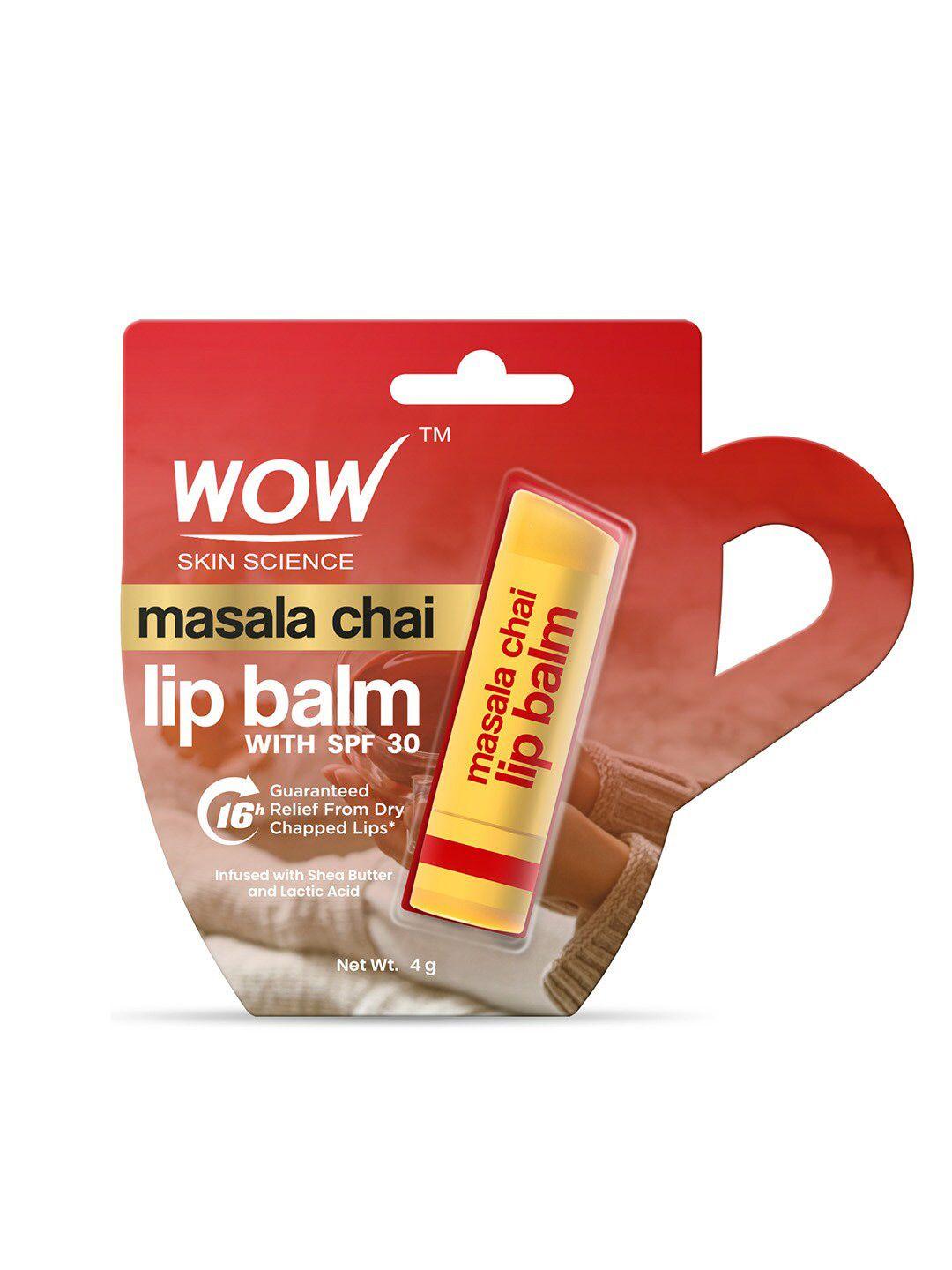 wow skin science masala chai lip balm with shea butter & lactic acid 4 g - red