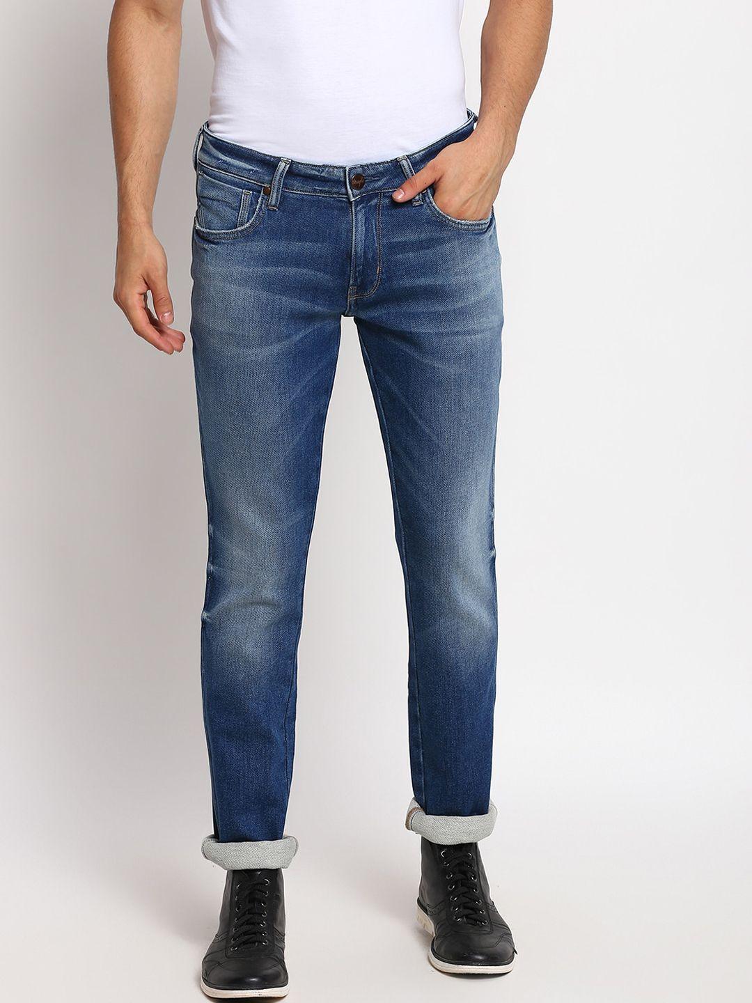 wrangler men blue slim fit light fade jeans