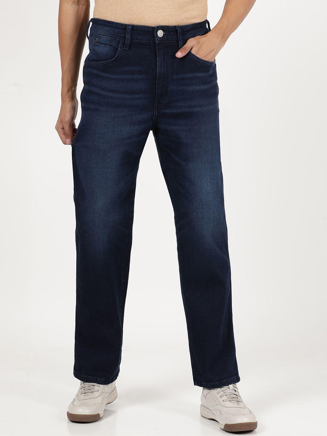 wrangler men blue solid low-rise heavy fade regular fit jeans