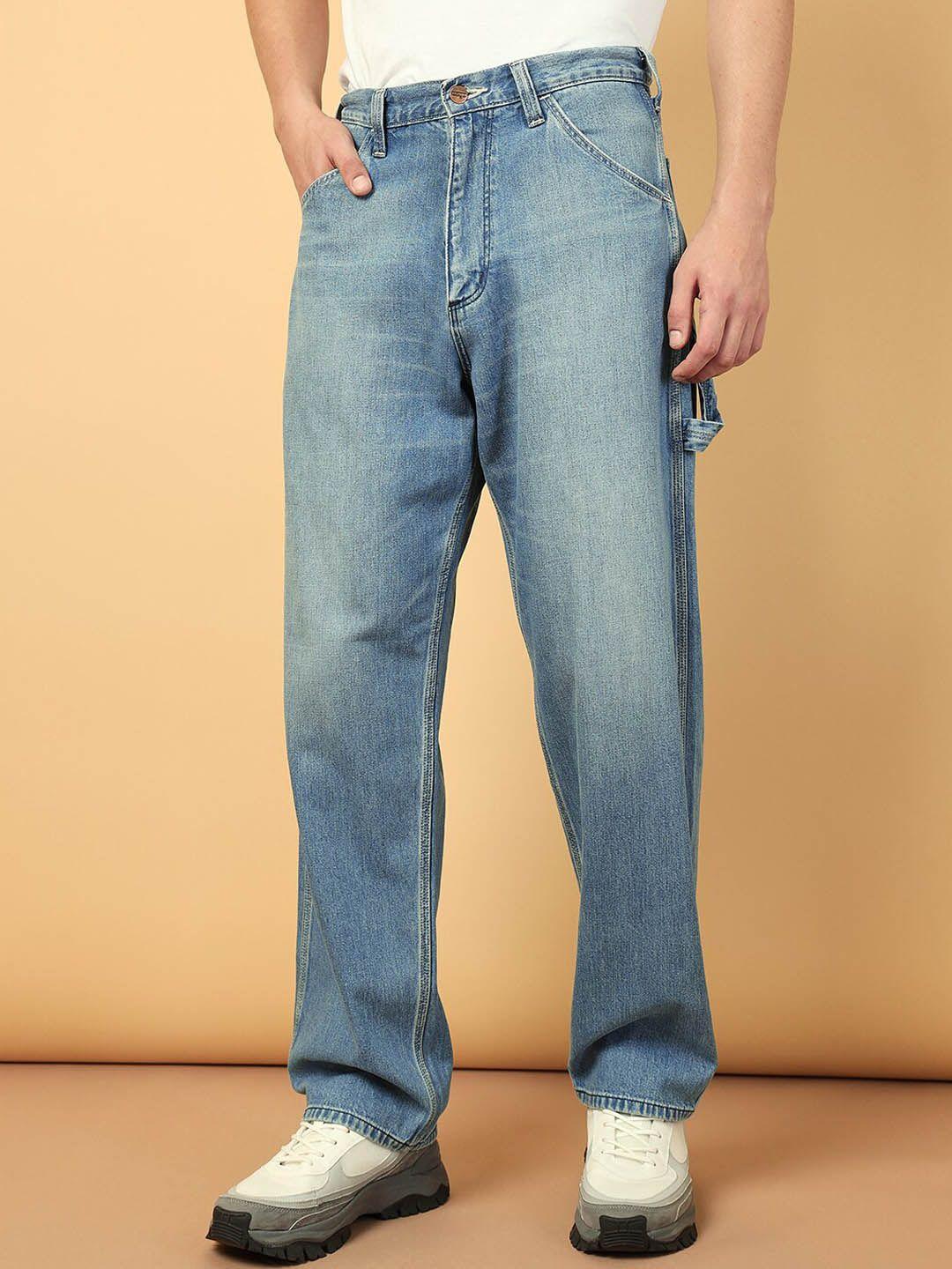 wrangler-men-relaxed-fit-high-rise-clean-look-heavy-fade-jeans