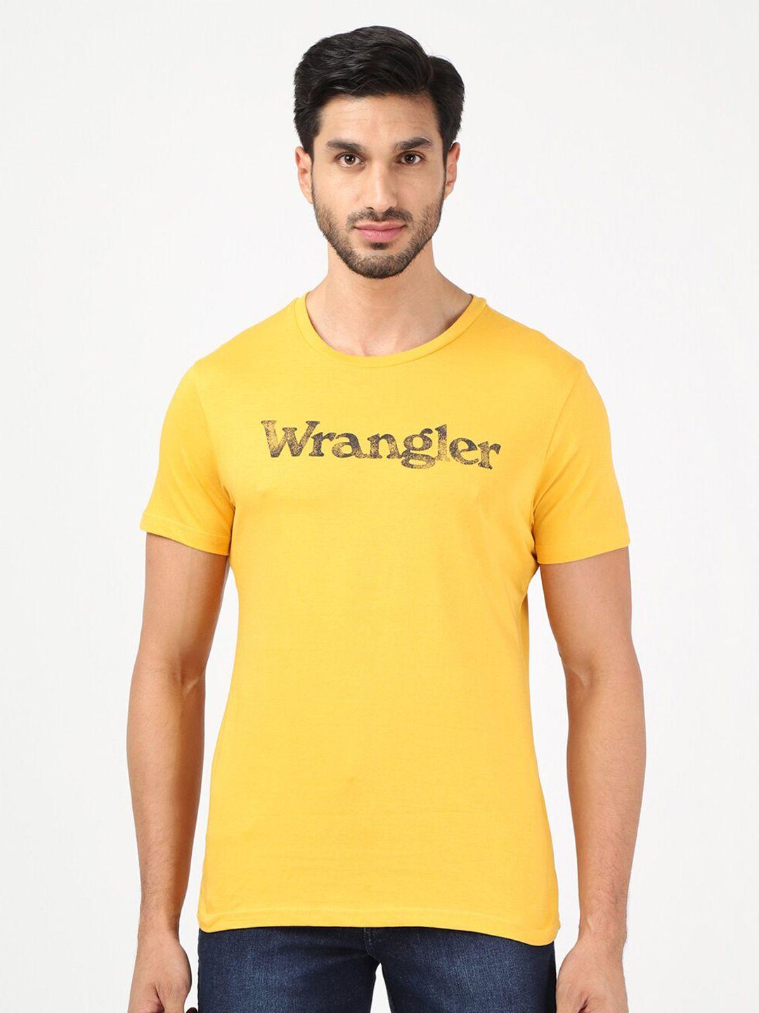 wrangler men yellow & banana cream typography t-shirt