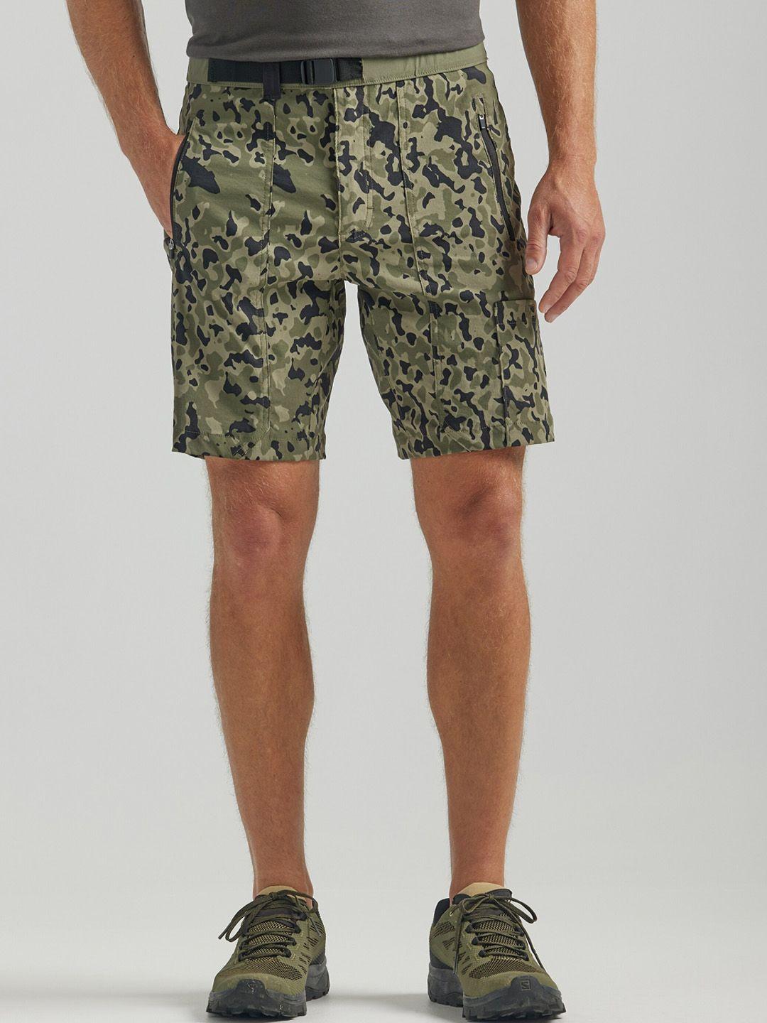wrangler men abstract printed mid-rise cotton sports shorts