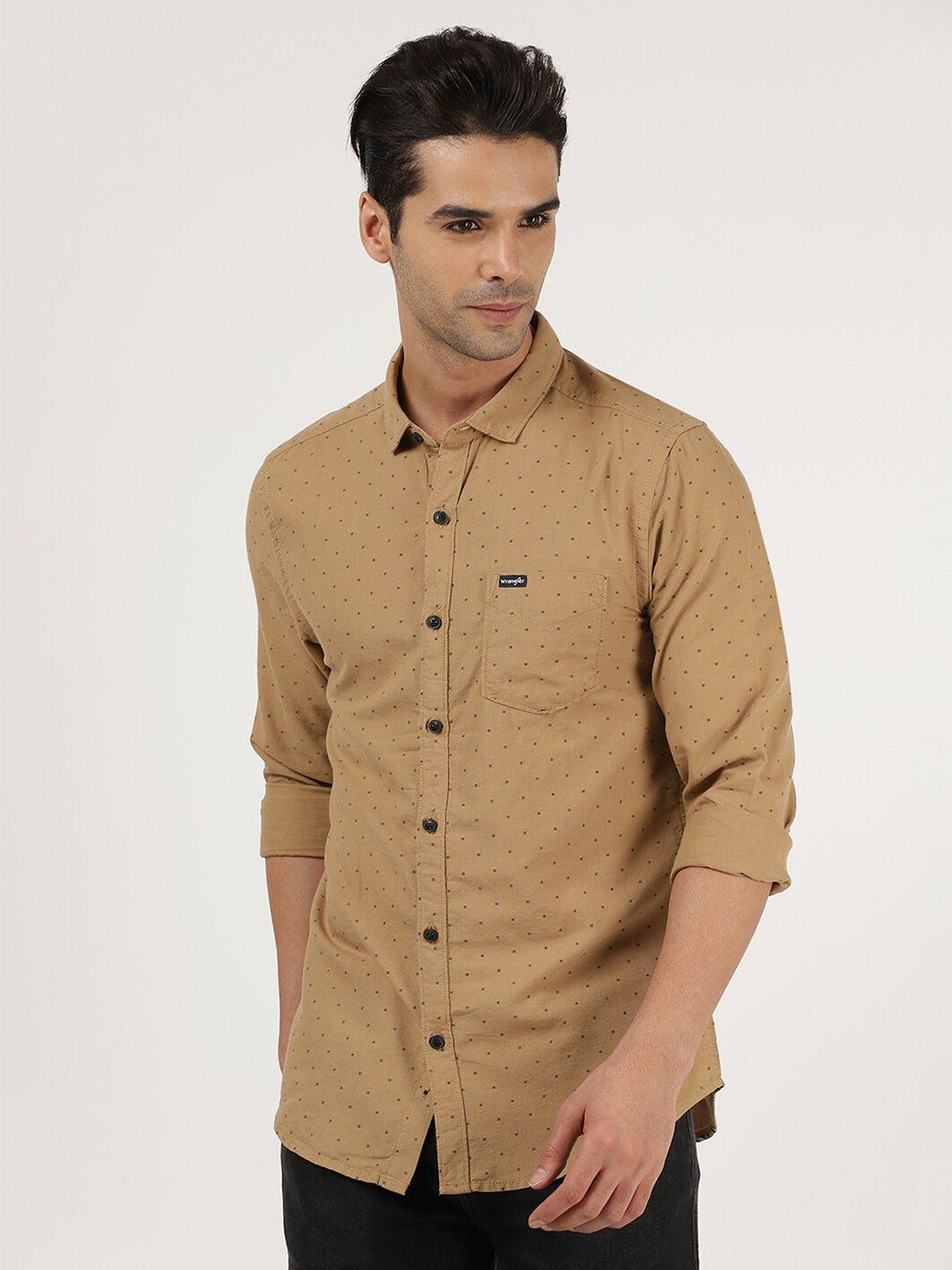 wrangler men brown slim fit printed casual shirt