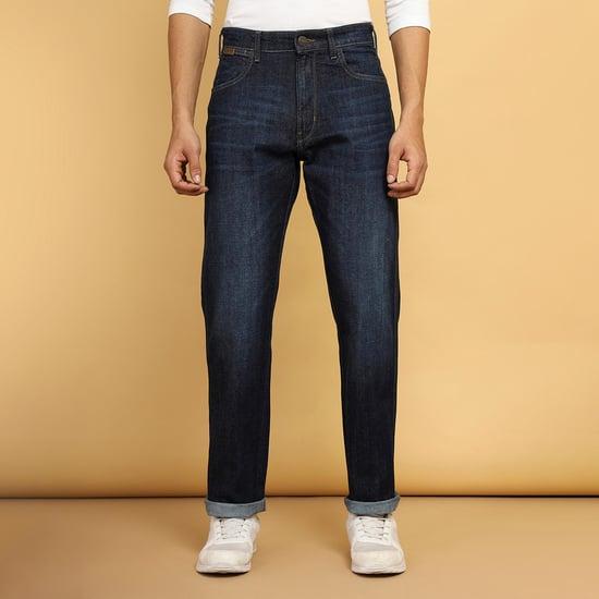 wrangler men mid-washed comfort fit jeans