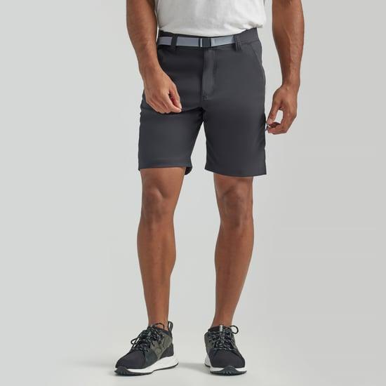 wrangler men solid mid-rise shorts