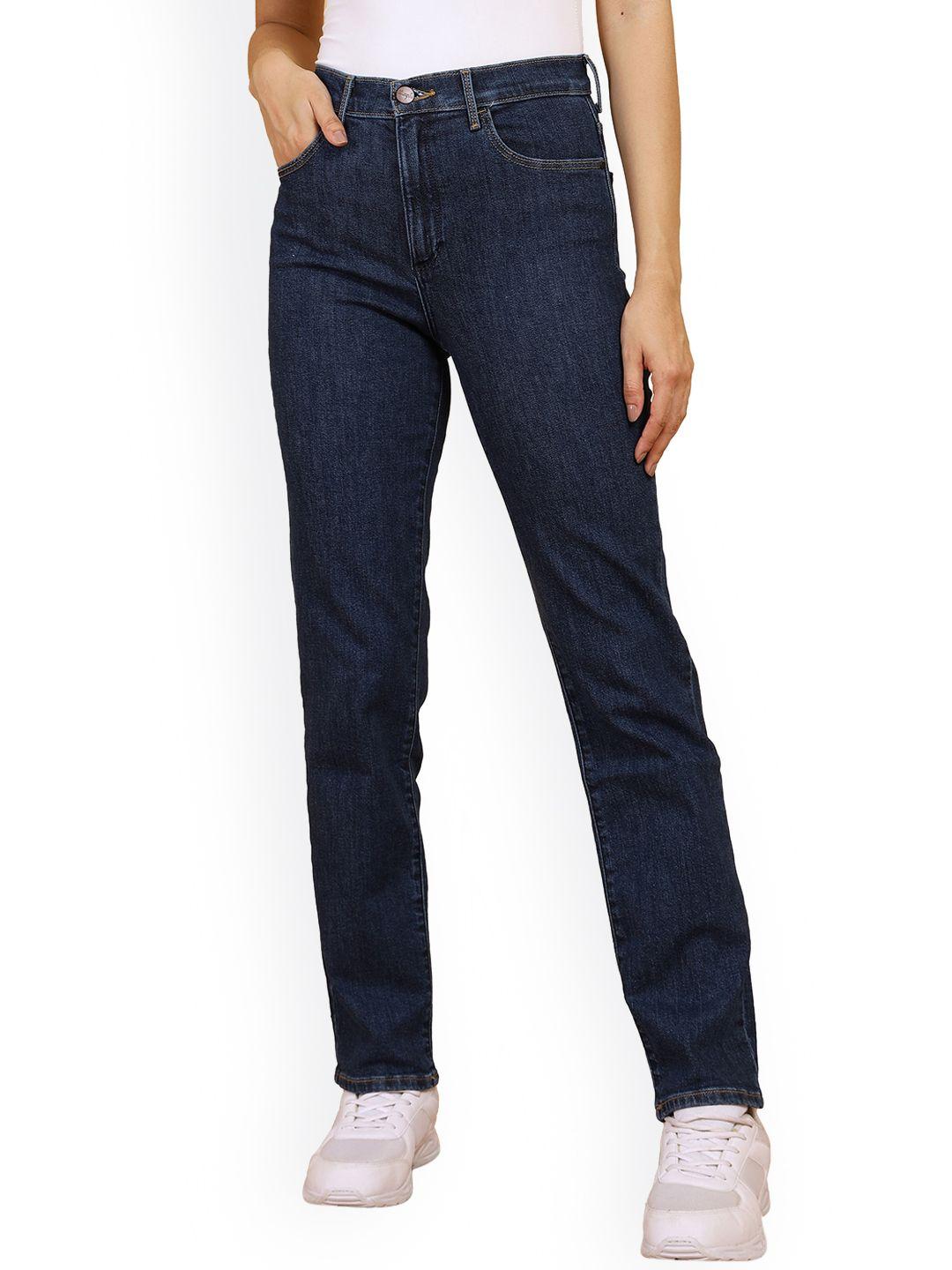 wrangler women clean look straight fit high-rise stretchable jeans