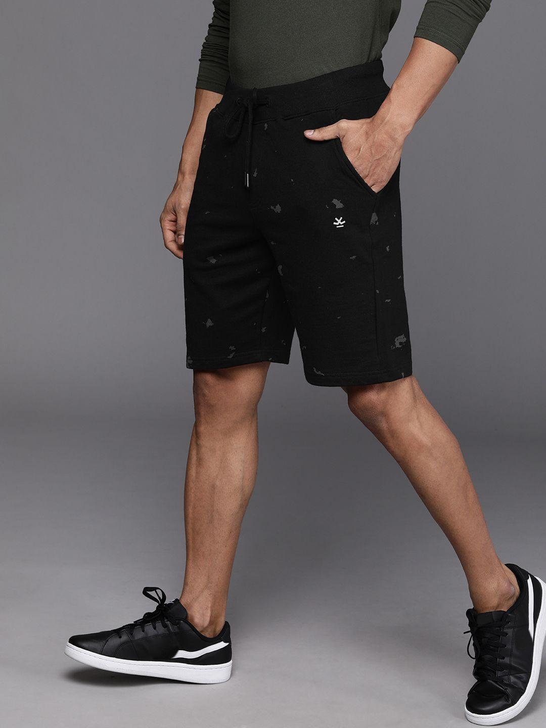 wrogn men black printed slim fit shorts